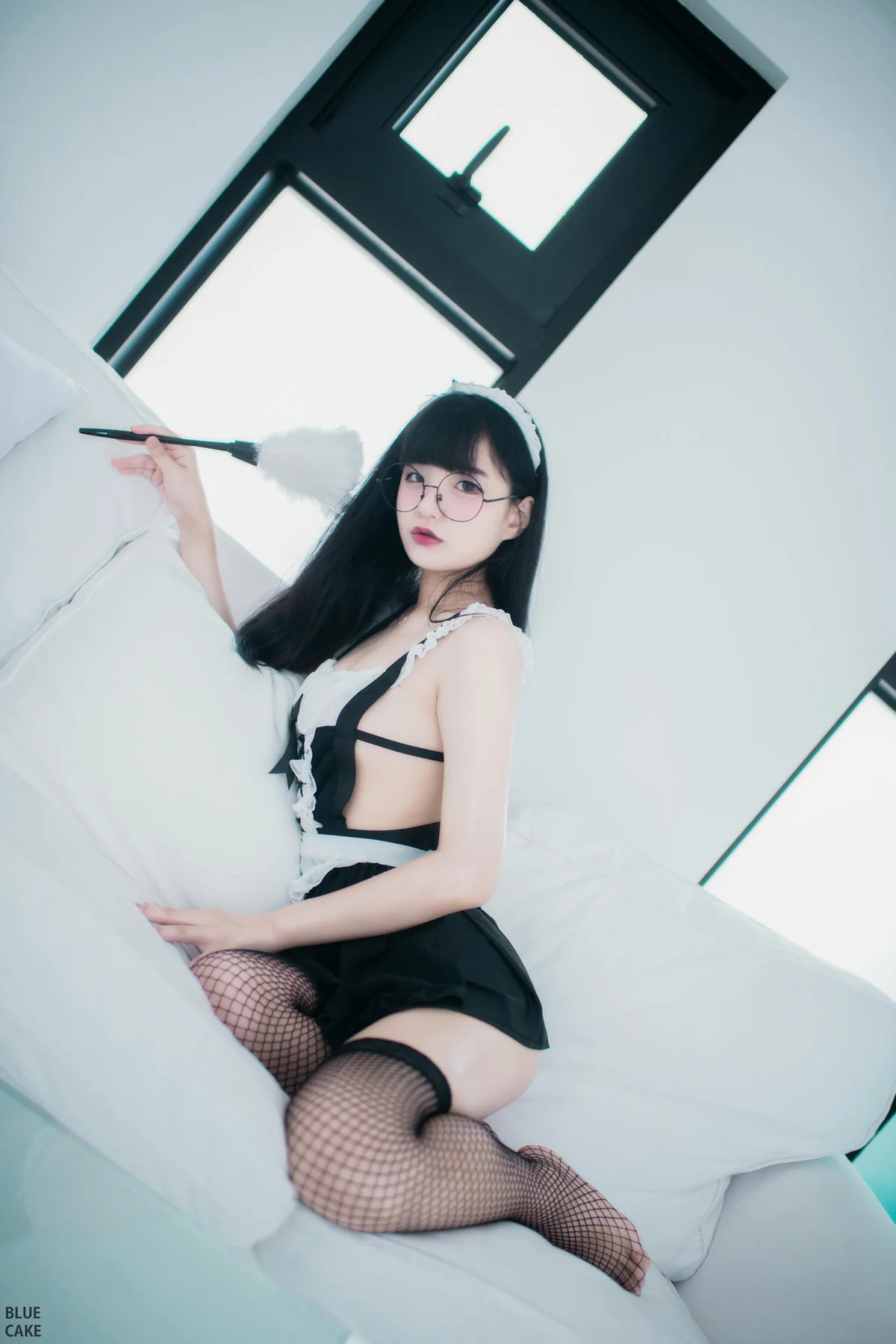 BLUECAKE  No.005 Jeong Jenny性感制服女仆装 - 1
