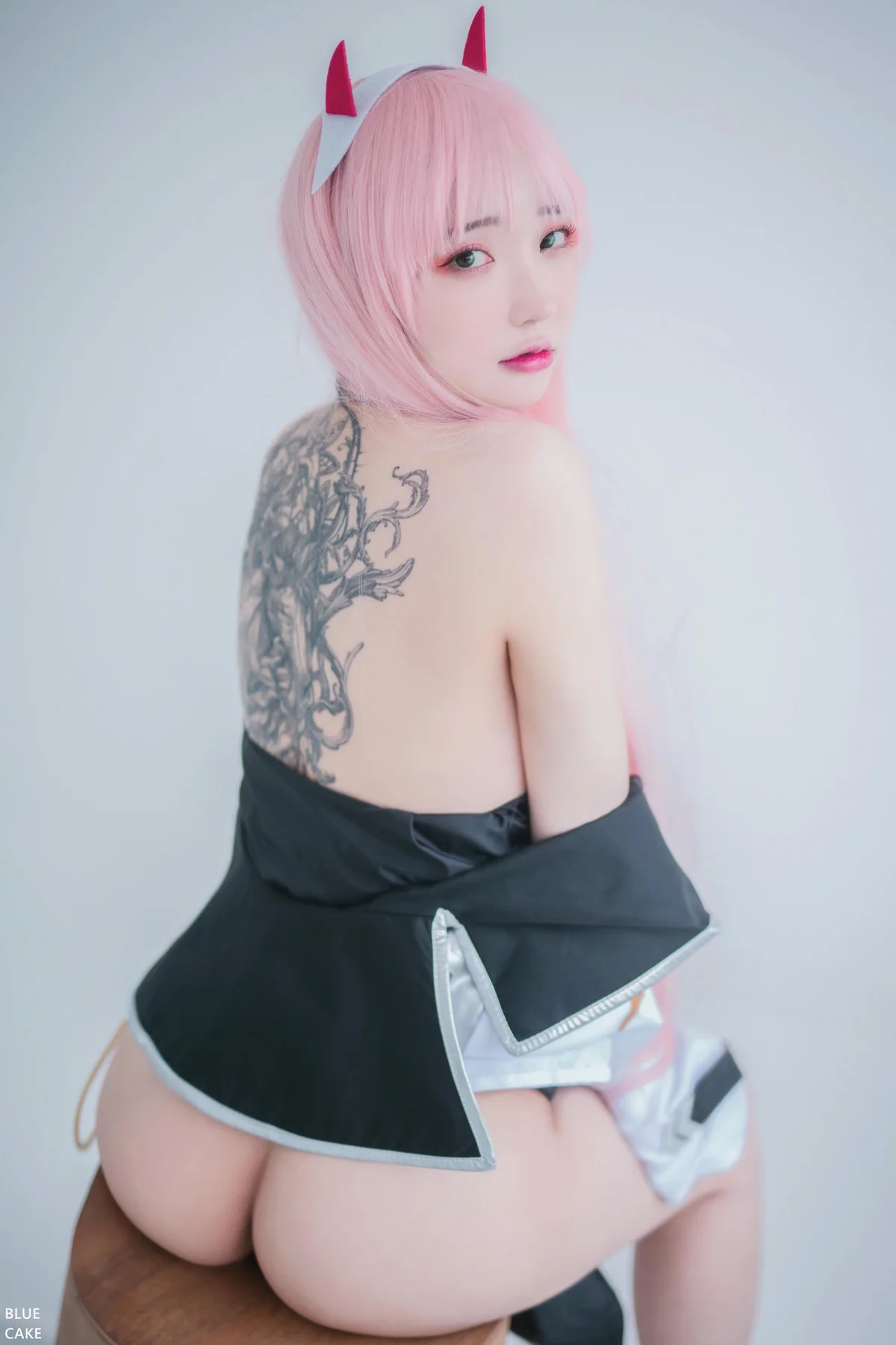 BLUECAKE No.053 Son Ye性感兔女郎网袜 - 119