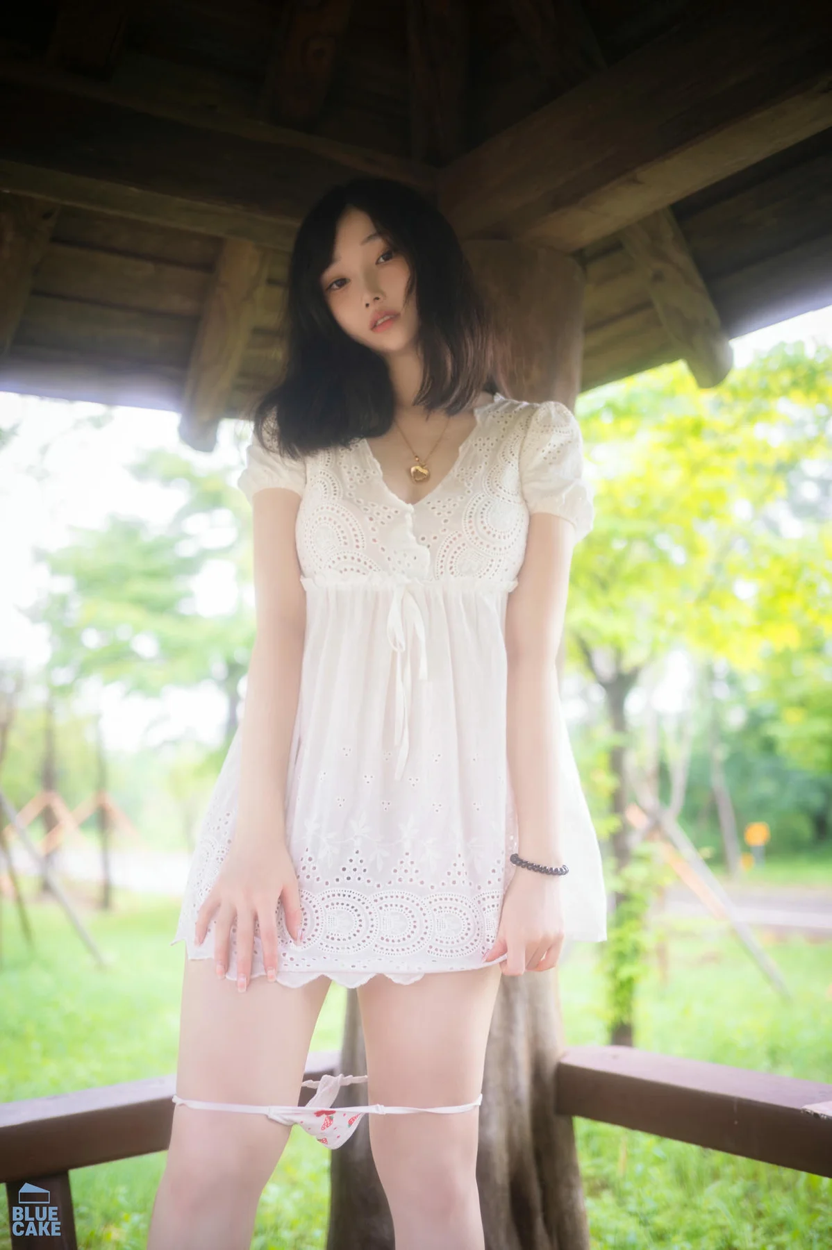BLUECAKE No.064 Bambi公园性感少女 - 32