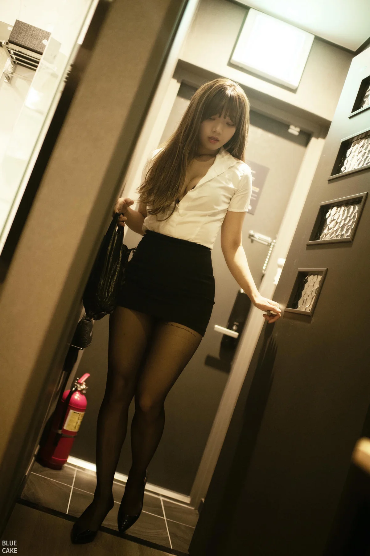 BLUECAKE No.066 Koby办公ol黑丝制服和甜妹 - 1