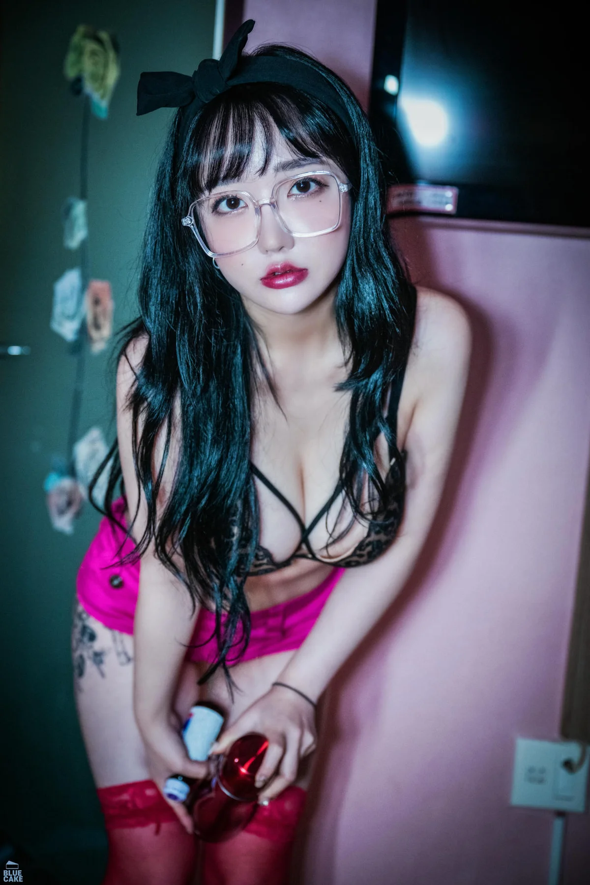 BLUECAKE No.089  YeEun眼镜美女爆乳短裙 - 56