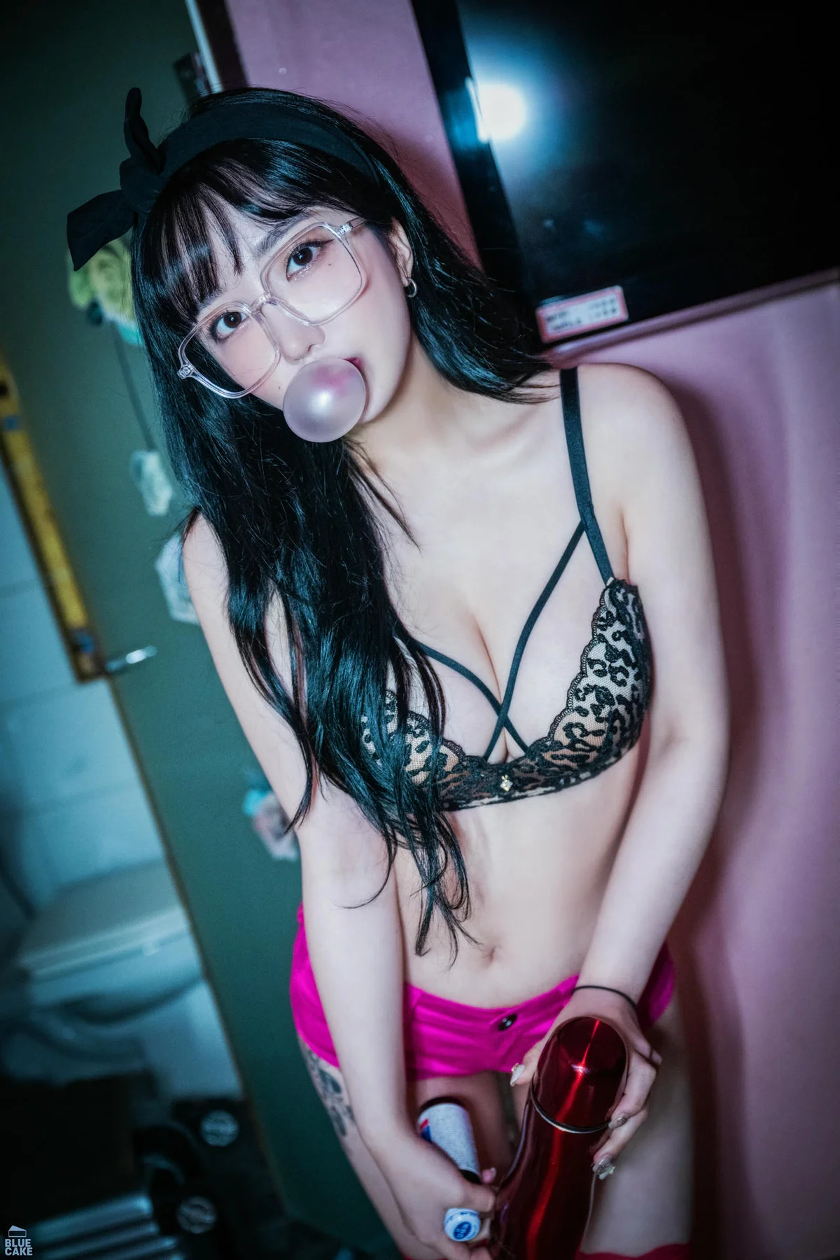 BLUECAKE No.089  YeEun眼镜美女爆乳短裙 - 58