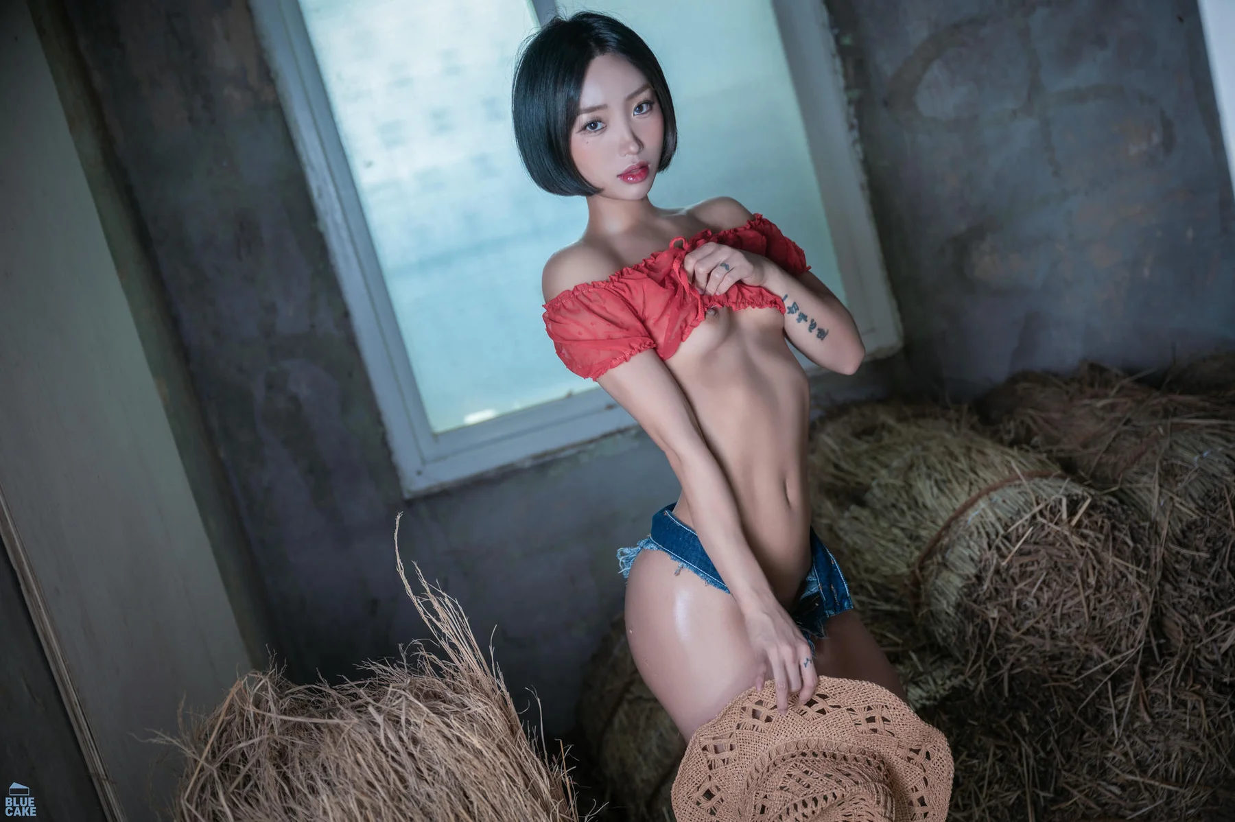 BLUECAKE No.101 Booty Queen香肩比基尼 - 25