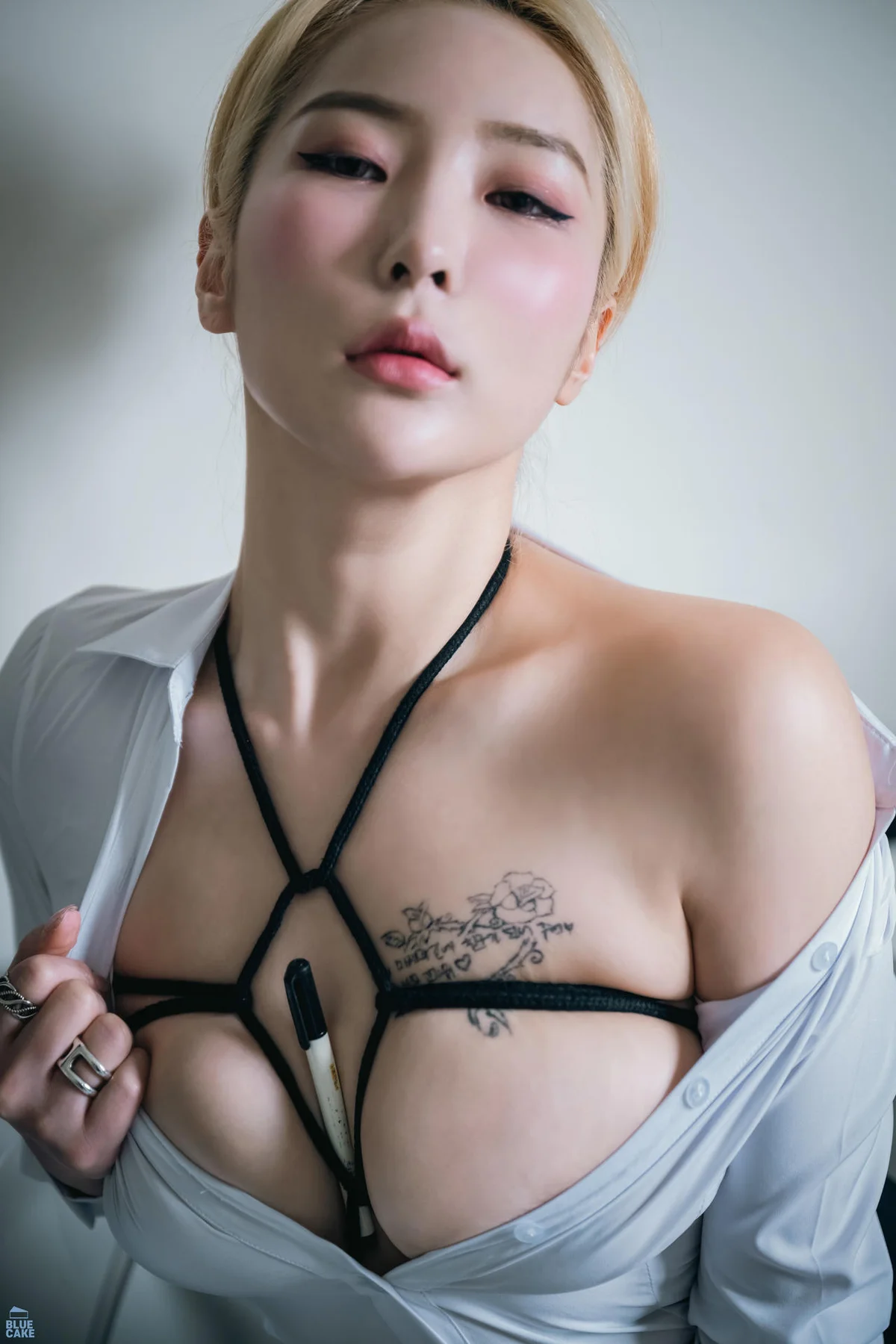 BLUECAKE No.125 JinJu爆乳ol制服 - 18