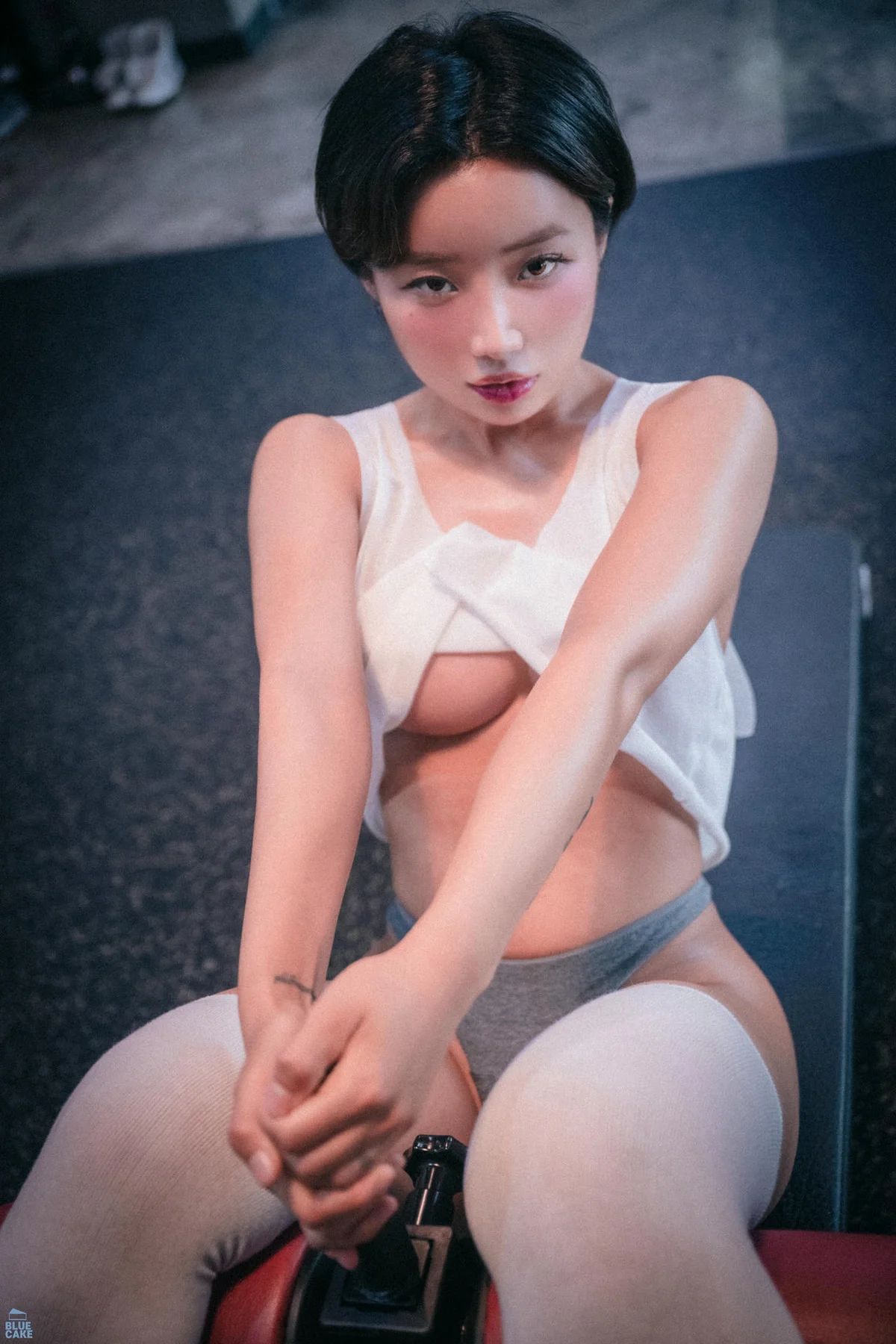 BLUECAKE No.144 Booty Queen爆乳背心 - 13