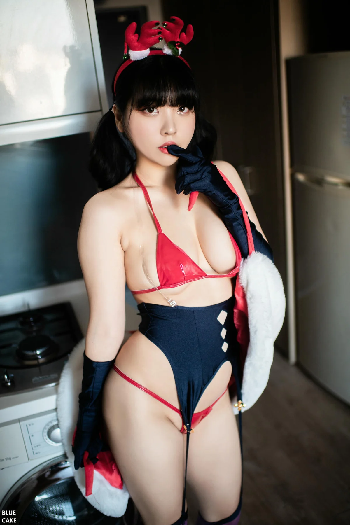 BLUECAKE No.162 Song Hana制服爆乳吊袜 - 32