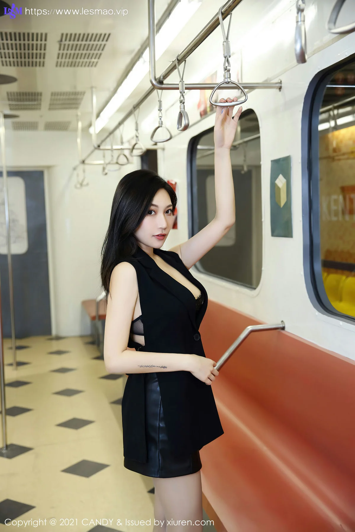 CANDY 糖果画报 Vol.083 地铁场景邂逅 小狐狸Kathryn  丝袜美腿... - 22
