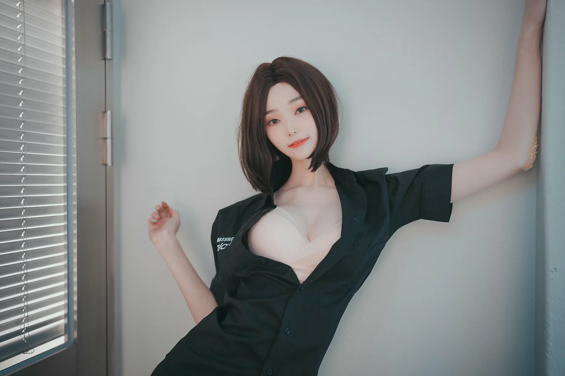 DJAWA No.080 Bambi制服短发气质美女 - 11