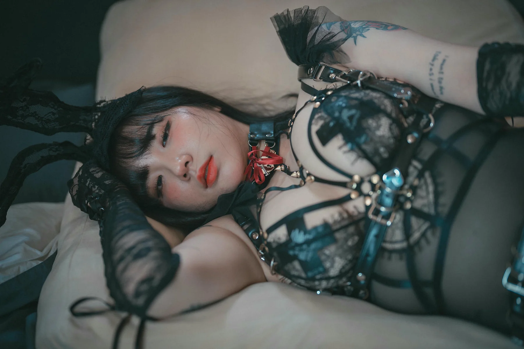 DJAWA No.098 Echi Reine纹身翘臀少女 - 48