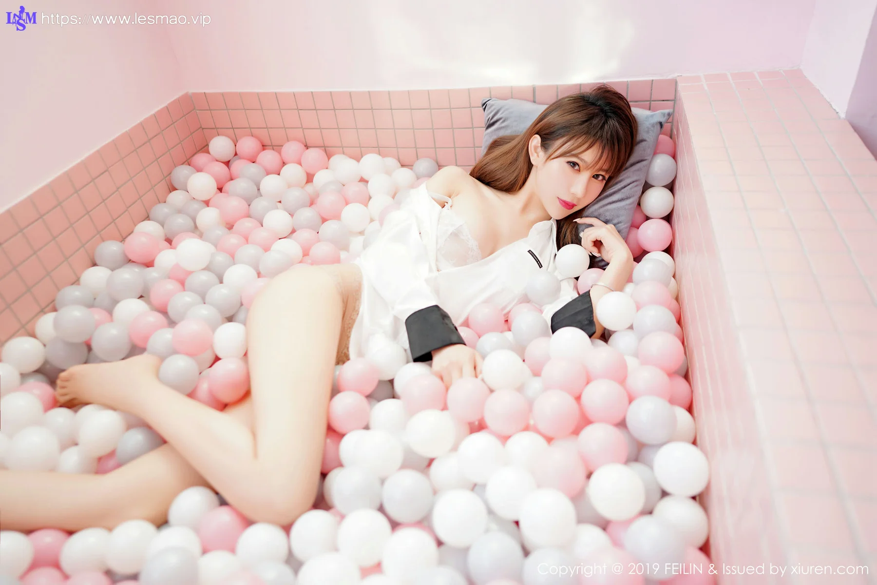FeiLin 嗲囡囡 Vol.214 程梓首套写真 - 11