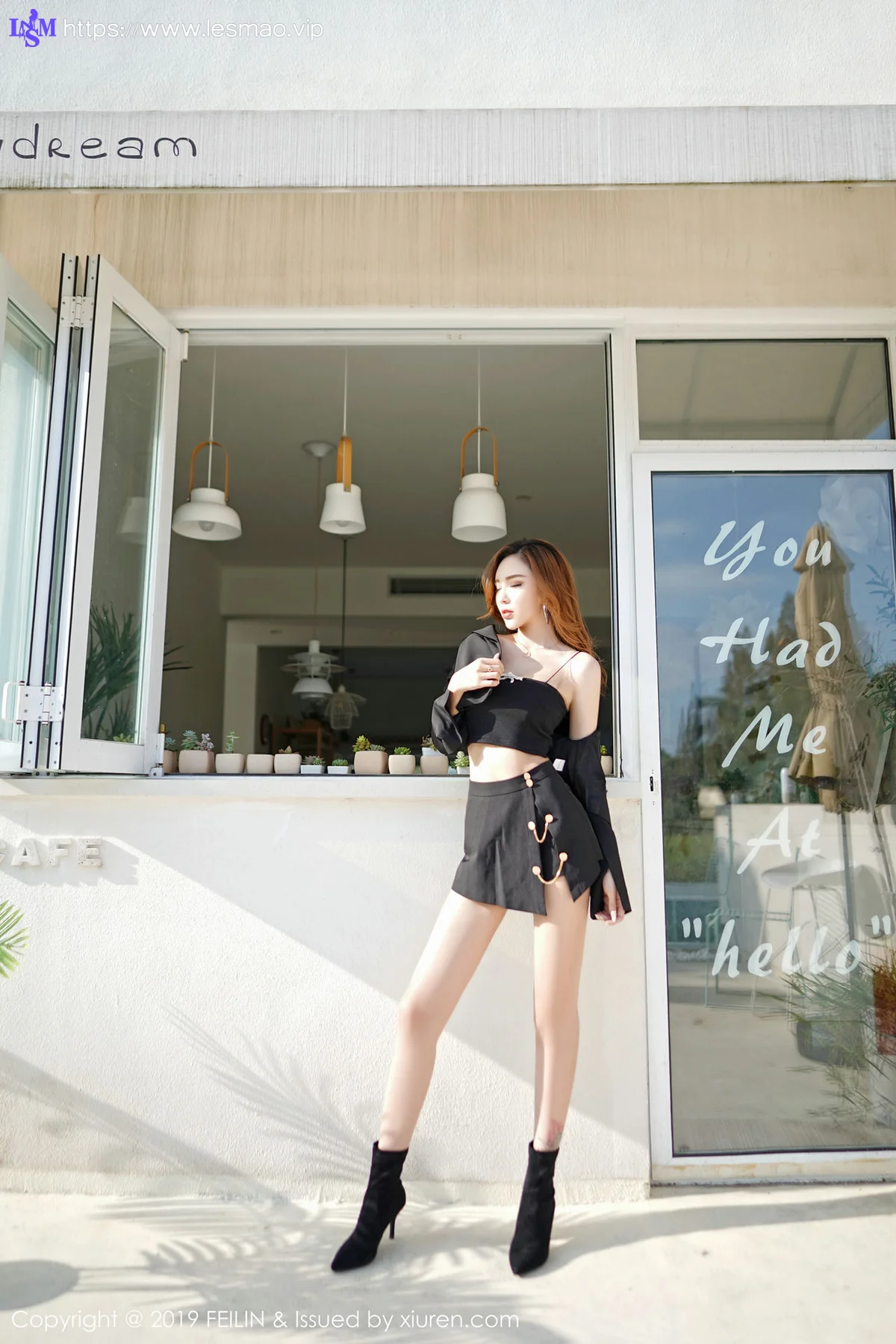 FeiLin 嗲囡囡 Vol.220 梦小楠小夜猫 性感泳池写真 - 17