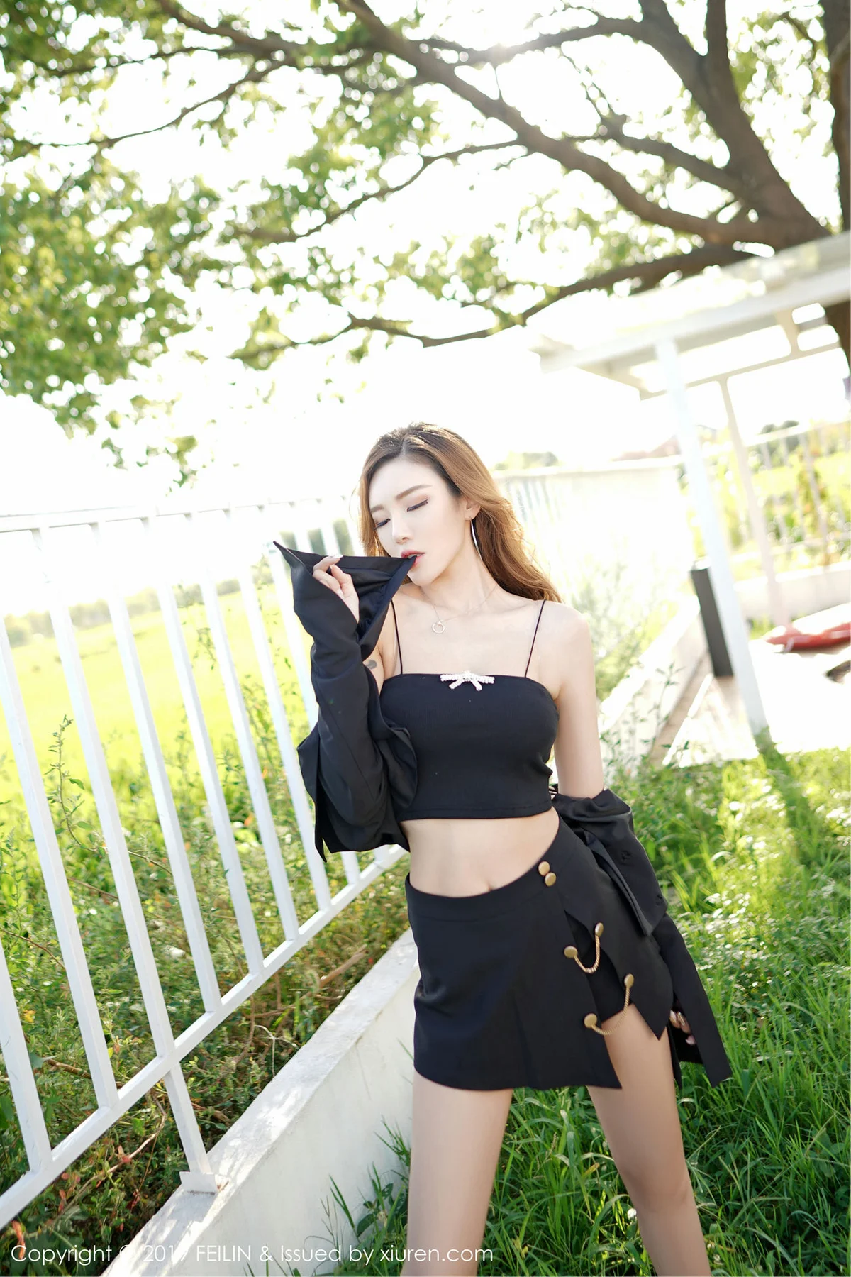 FeiLin 嗲囡囡 Vol.220 梦小楠小夜猫 性感泳池写真 - 25