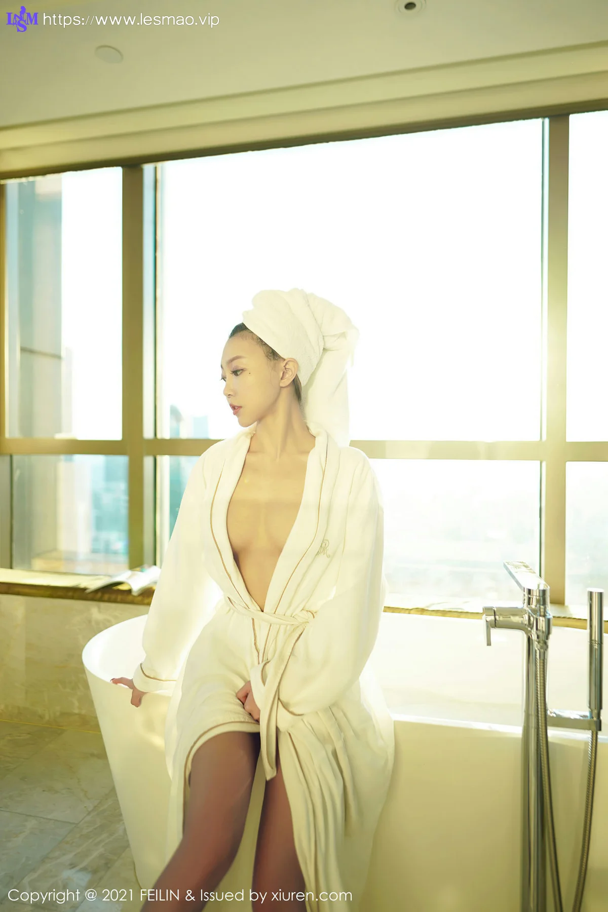 FeiLin 嗲囡囡 Vol.388 浴缸湿身 冯木木LRIS 性感写真 - 18