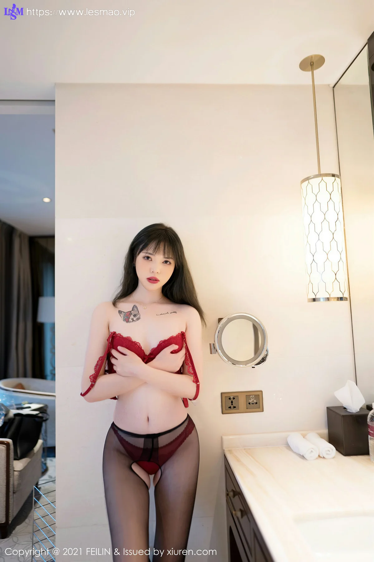 FeiLin 嗲囡囡 Vol.399 情趣警花制服与清纯格子裙 Arude薇薇 性感写真 - 28
