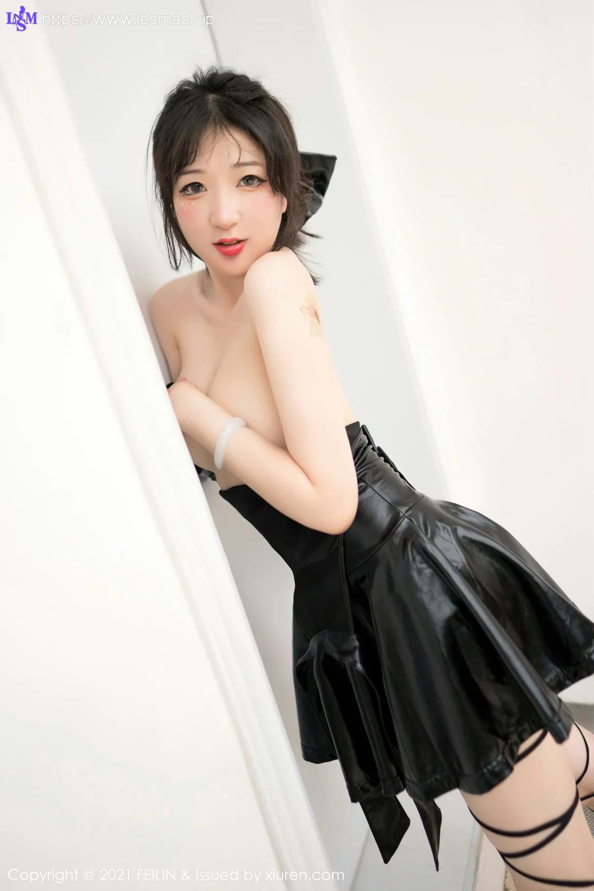 FeiLin 嗲囡囡 Vol.414 花样服饰 youOvOyou 性感写真 - 15