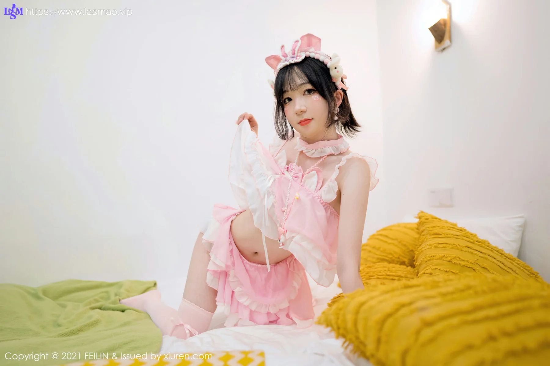 FeiLin 嗲囡囡 Vol.414 花样服饰 youOvOyou 性感写真 - 38
