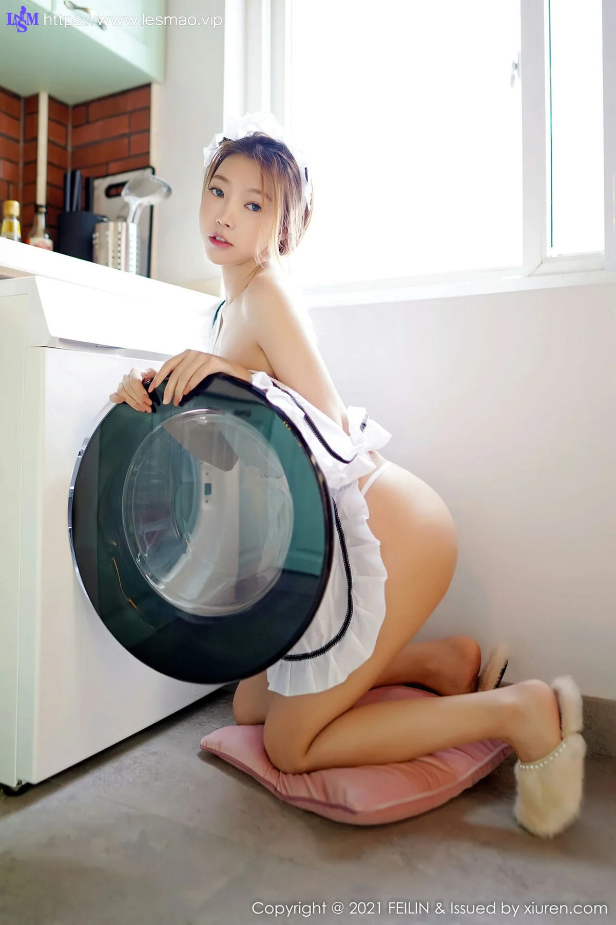 FeiLin 嗲囡囡 Vol.423 家居女友围裙 冯木木LRIS 性感写真 - 36