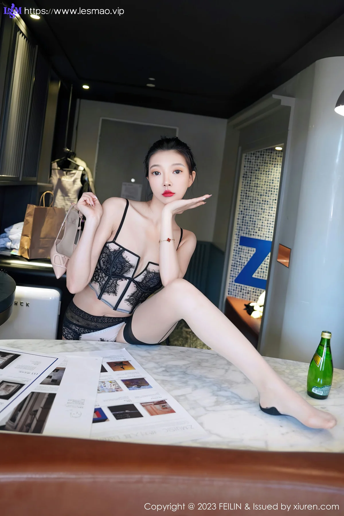 FeiLin 嗲囡囡 Vol.465  冯木木LRIS 白色睡袍下写真 - 37