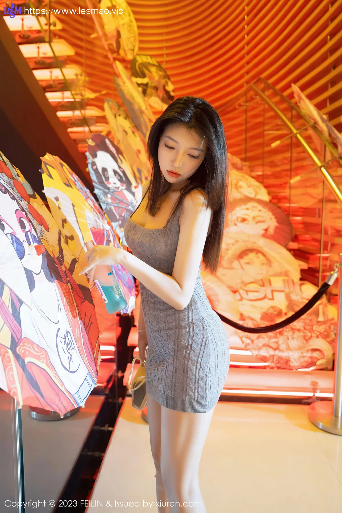 FeiLin 嗲囡囡 Vol.468  冯木木LRIS 背带短裙性感写真 - 15