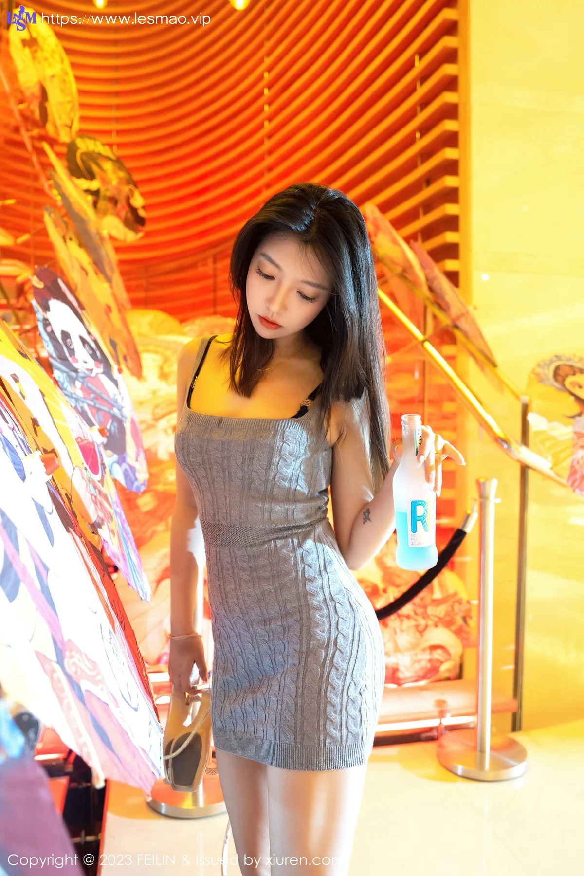 FeiLin 嗲囡囡 Vol.468  冯木木LRIS 背带短裙性感写真 - 16
