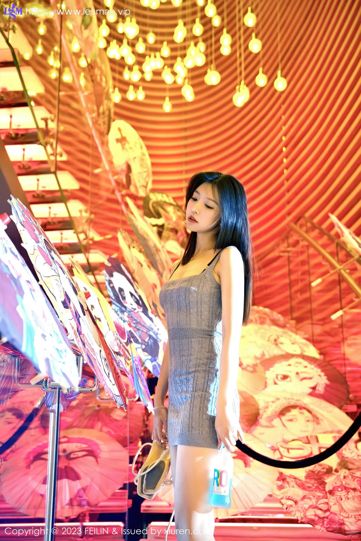 FeiLin 嗲囡囡 Vol.468  冯木木LRIS 背带短裙性感写真 - 20