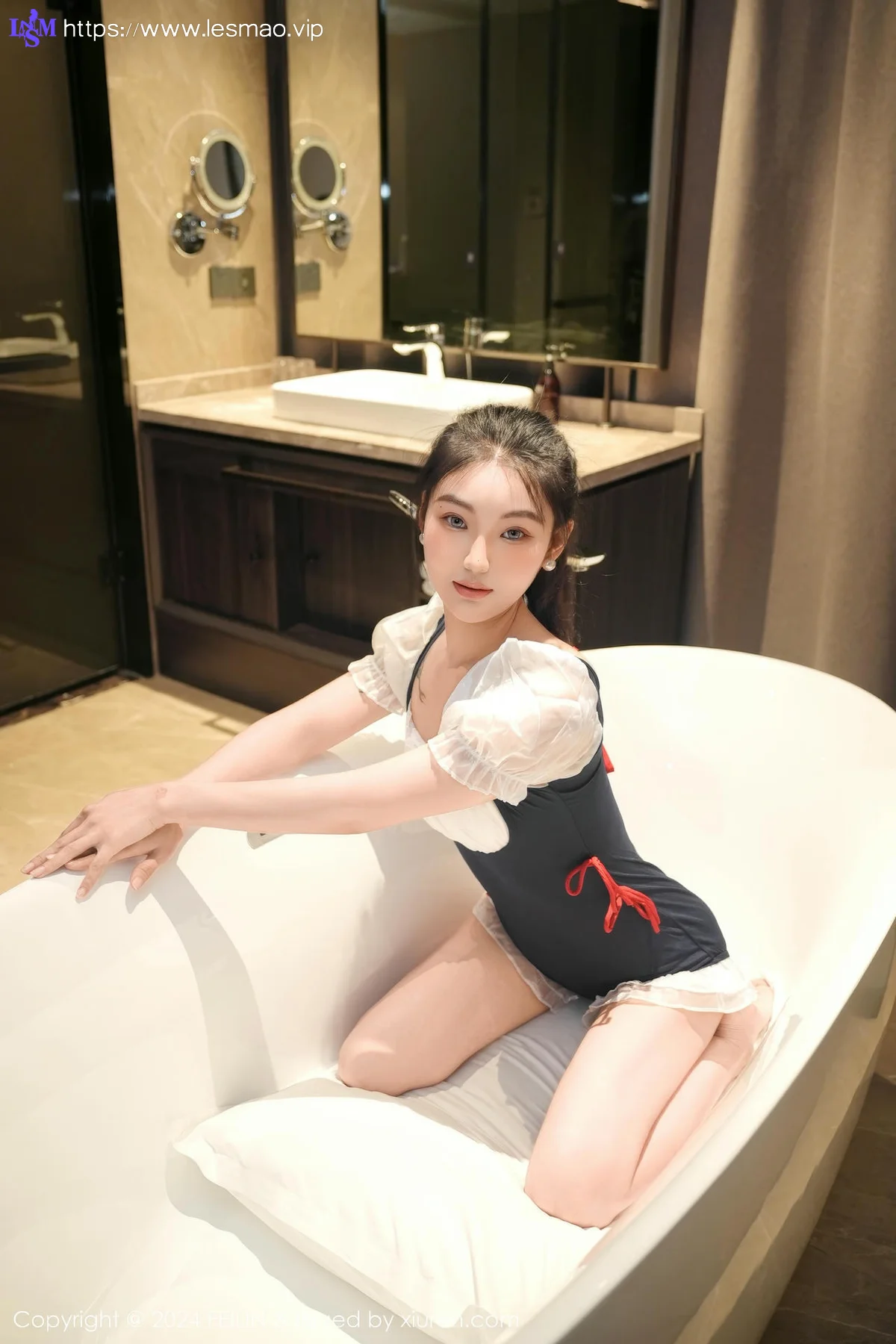 FeiLin 嗲囡囡 Vol.491  希恬儿 玉体香肩气质美女 - 11