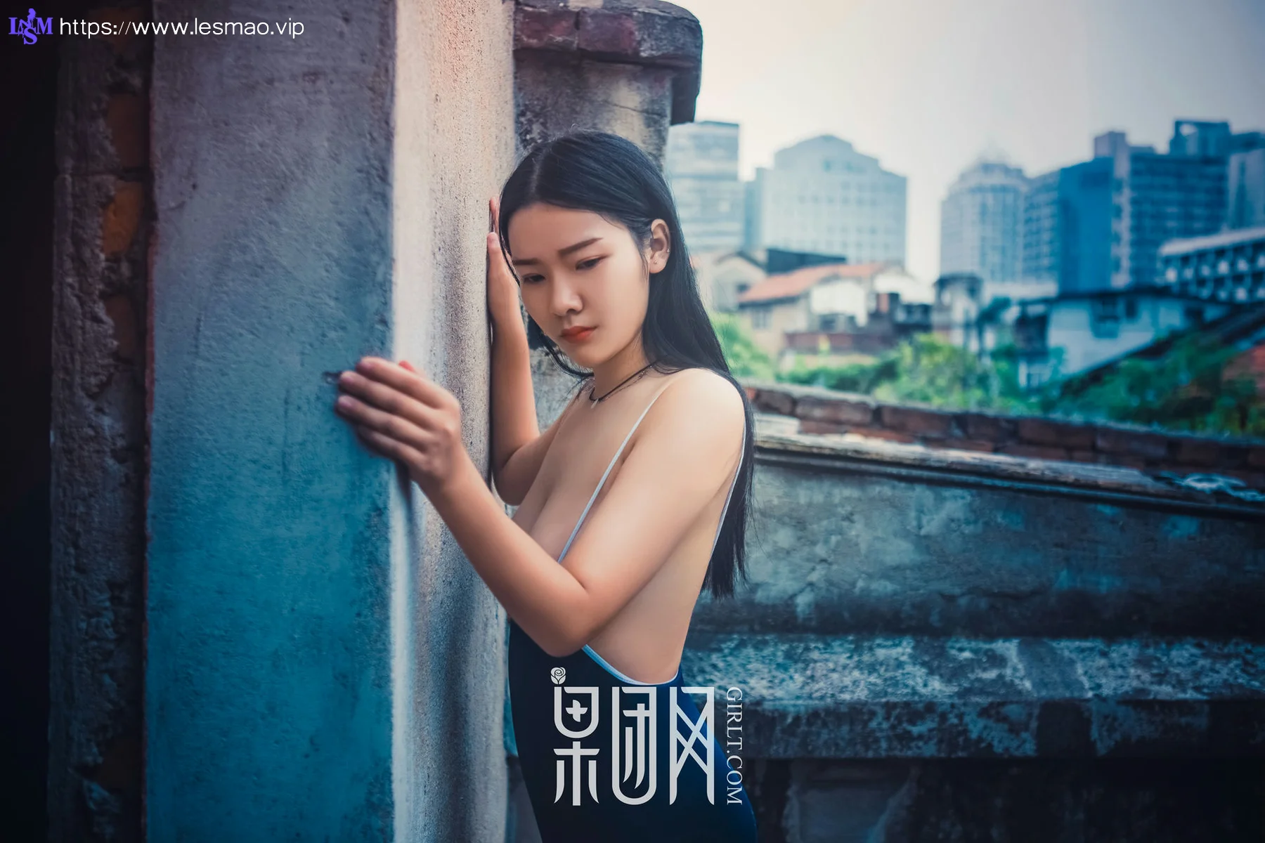 GIRLT 果团网 No.089 老房子的连体衣美女_独眼大脸猫 - 17