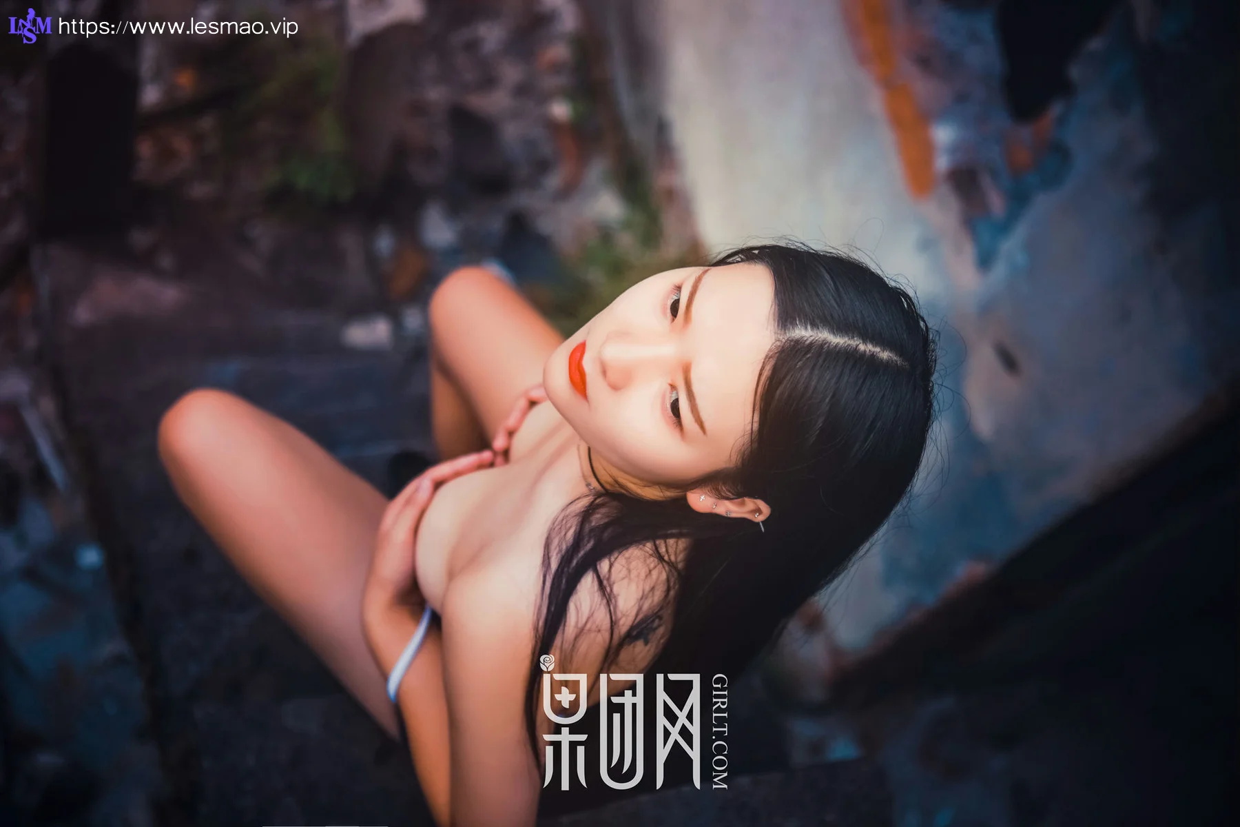 GIRLT 果团网 No.089 老房子的连体衣美女_独眼大脸猫 - 20