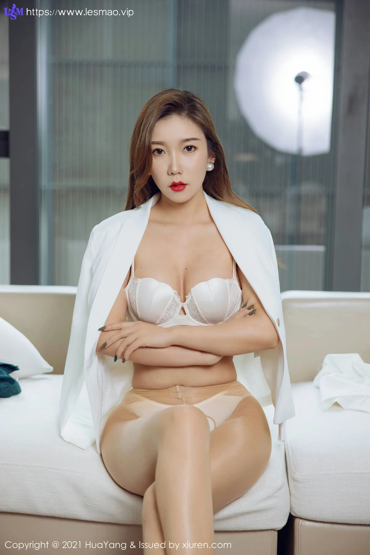 HuaYang 花漾show Vol.456 职业装OL 艾静香 三亚旅拍2 - 45