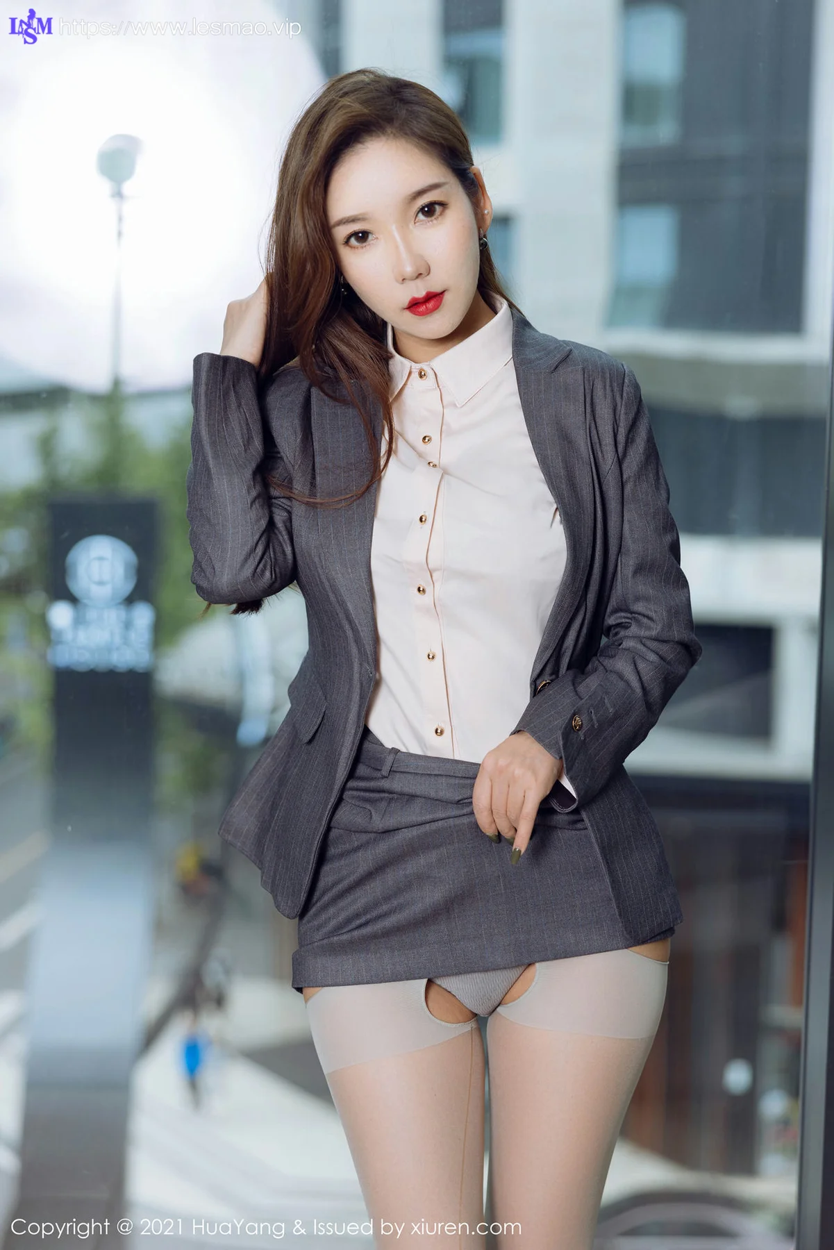 HuaYang 花漾show Vol.470 内衣丝袜 艾静香 成都旅拍 - 3