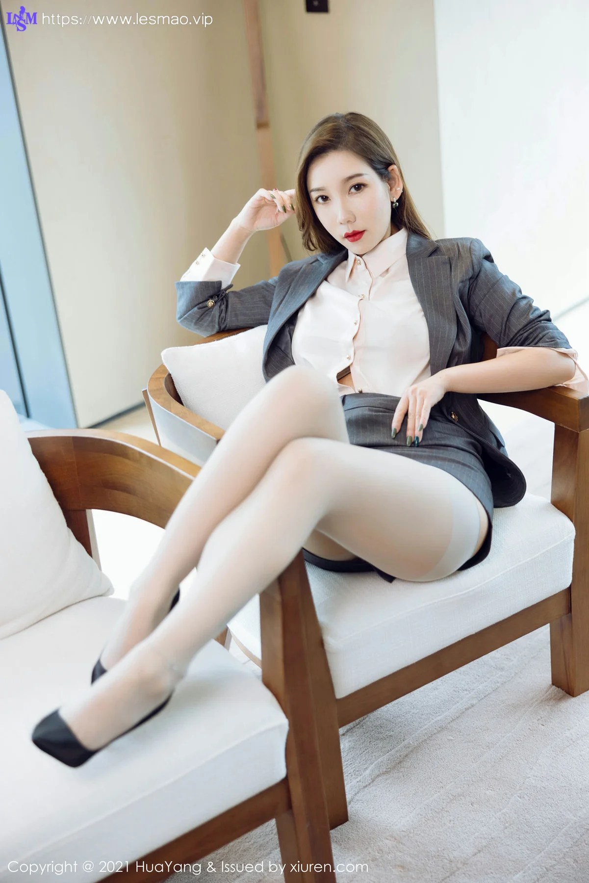 HuaYang 花漾show Vol.470 内衣丝袜 艾静香 成都旅拍 - 11