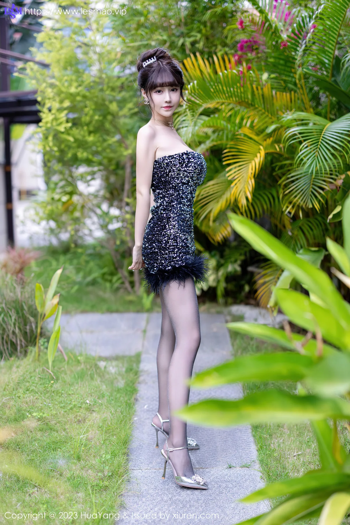 HuaYang 花漾show Vol.528  朱可儿Flora 魅惑黑丝三亚旅拍1 - 3