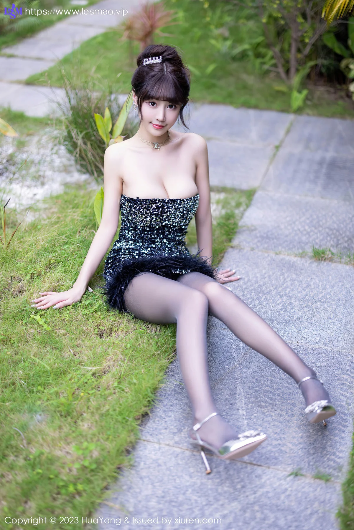 HuaYang 花漾show Vol.528  朱可儿Flora 魅惑黑丝三亚旅拍1 - 13