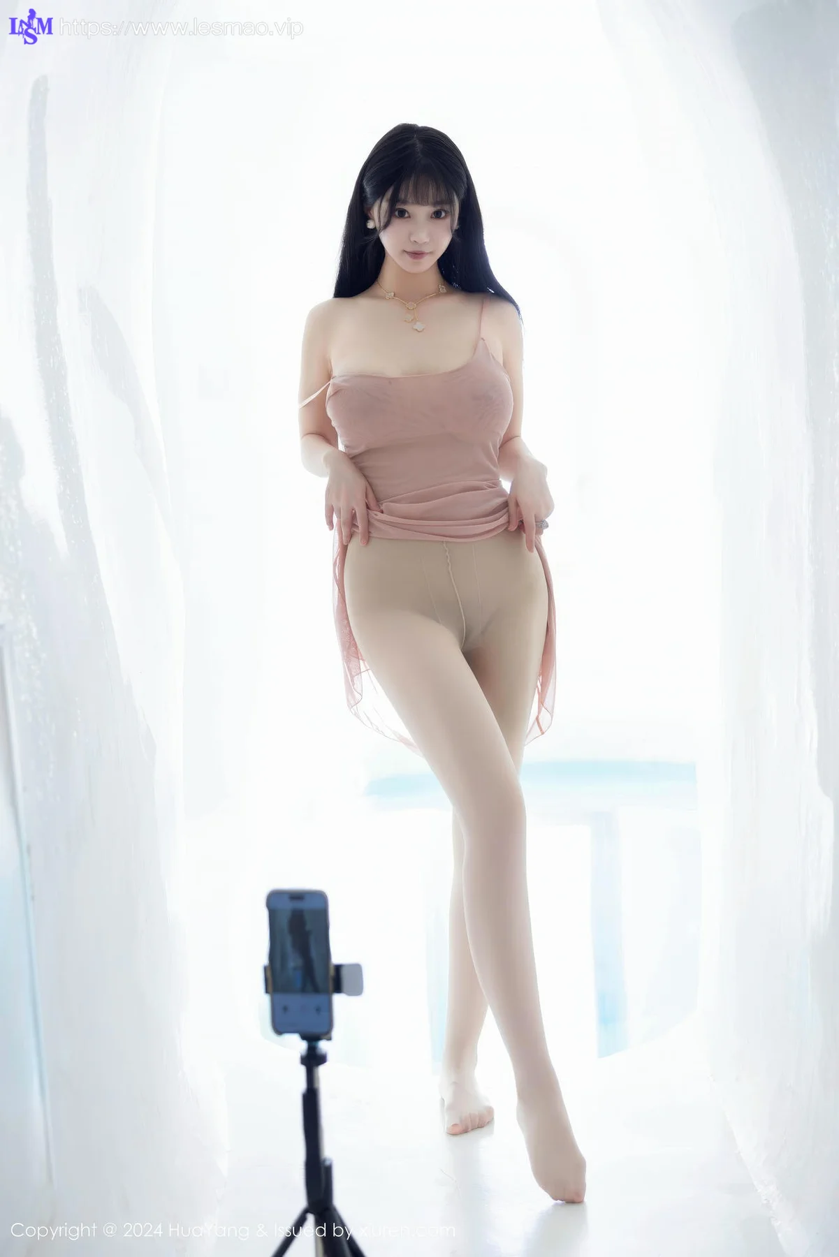 HuaYang 花漾show Vol.595 朱可儿Flora 诱人肉色丝袜大理旅拍写真 - 41