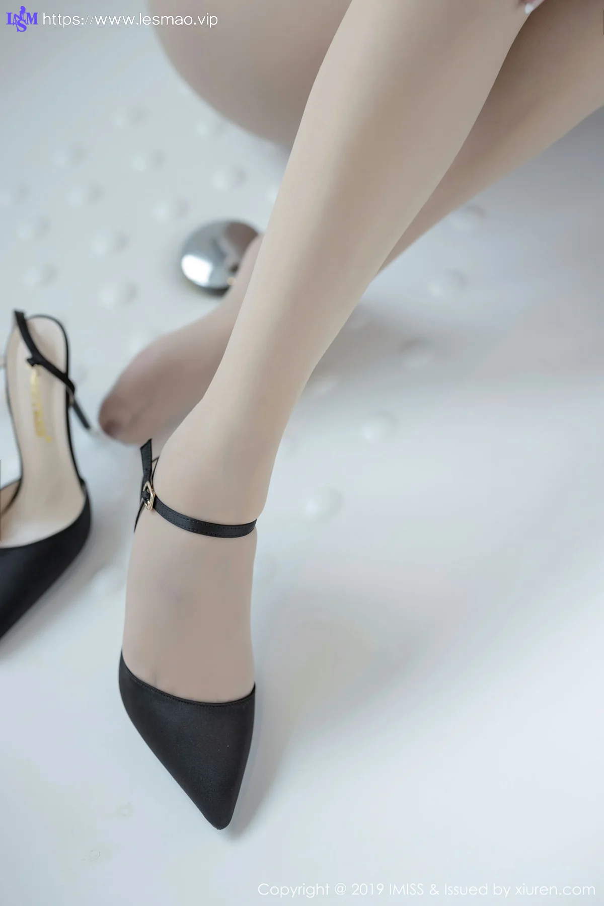 IMiss 爱蜜社 Vol.361 Lavinia 丝袜美腿写真 - 25