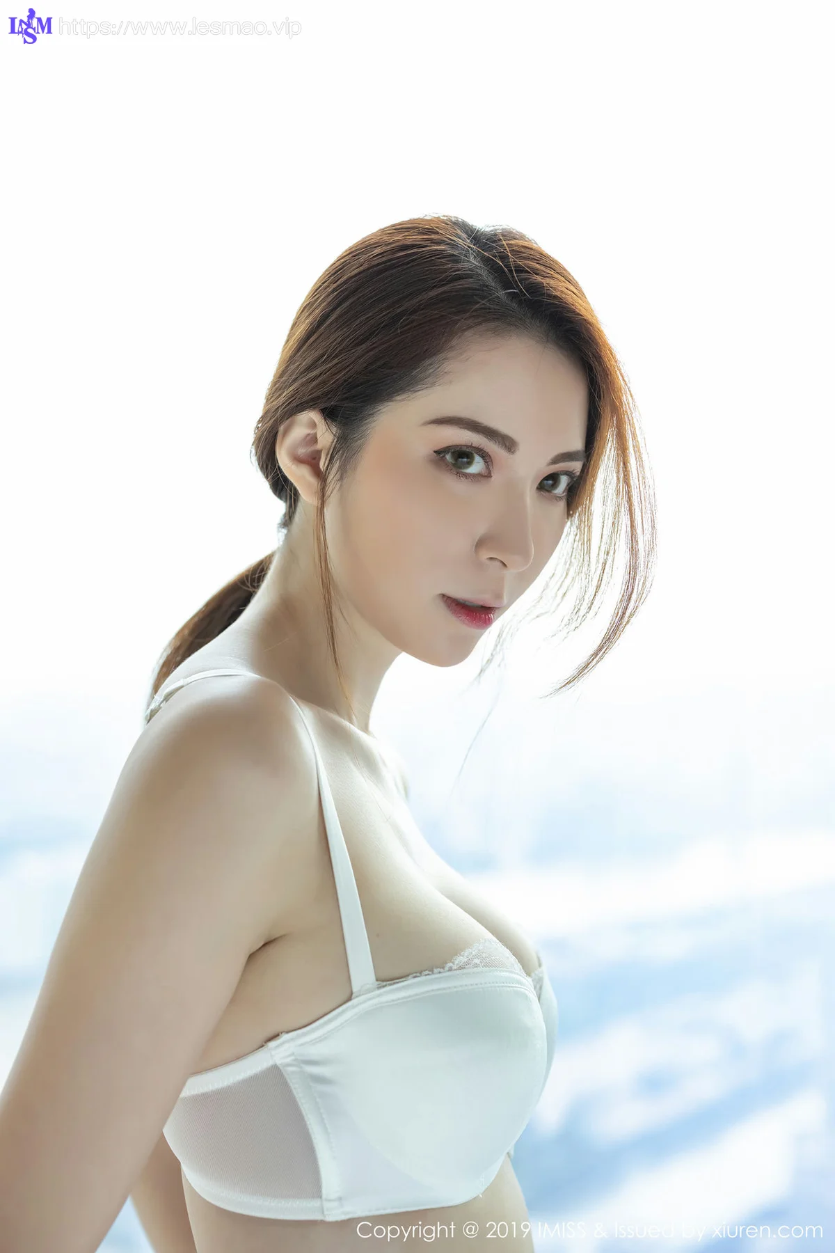 IMiss 爱蜜社 Vol.366 carry丝袜美腿写真 - 16