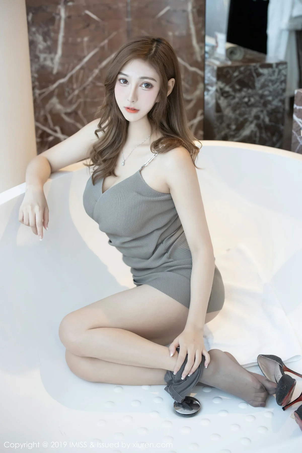 IMiss 爱蜜社 Vol.373 Cccil丝袜美腿写真 - 28