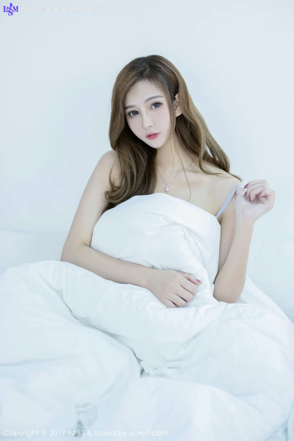 IMiss 爱蜜社 Vol.384 Lavinia丝袜美腿特辑 - 24