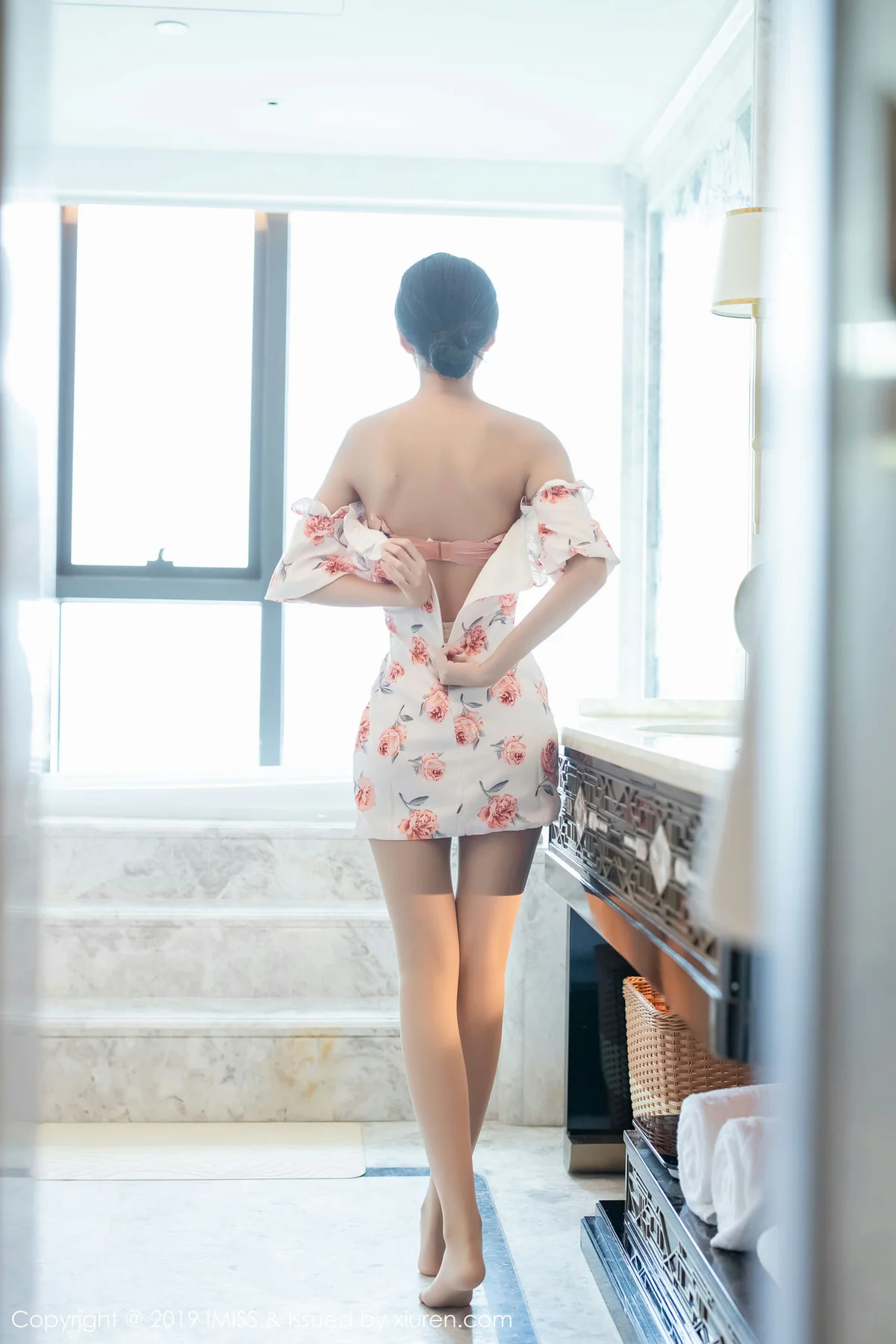 IMiss 爱蜜社 Vol.416 Carry 丝袜美腿写真 - 35