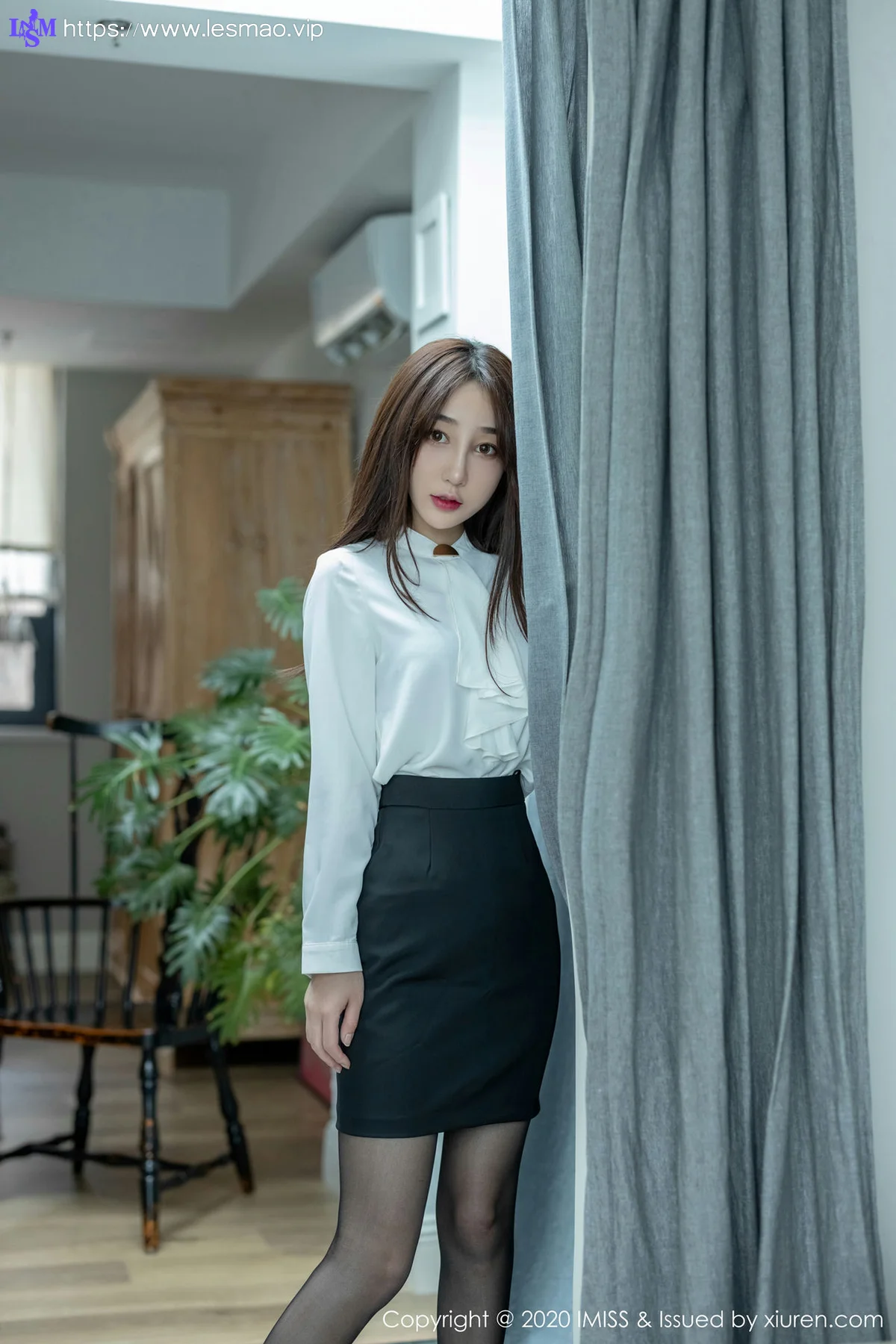 IMiss 爱蜜社 Vol.437 诱人OL丝袜美足 小九月 性感写真 - 15