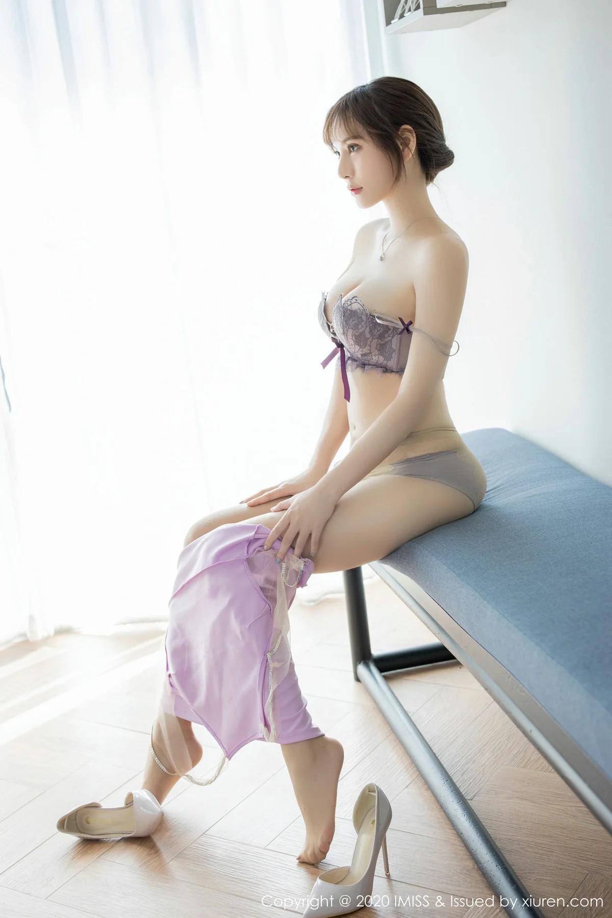 IMiss 爱蜜社 Vol.439 粉色连体裙 Lavinia肉肉 泰国旅拍写真 - 33