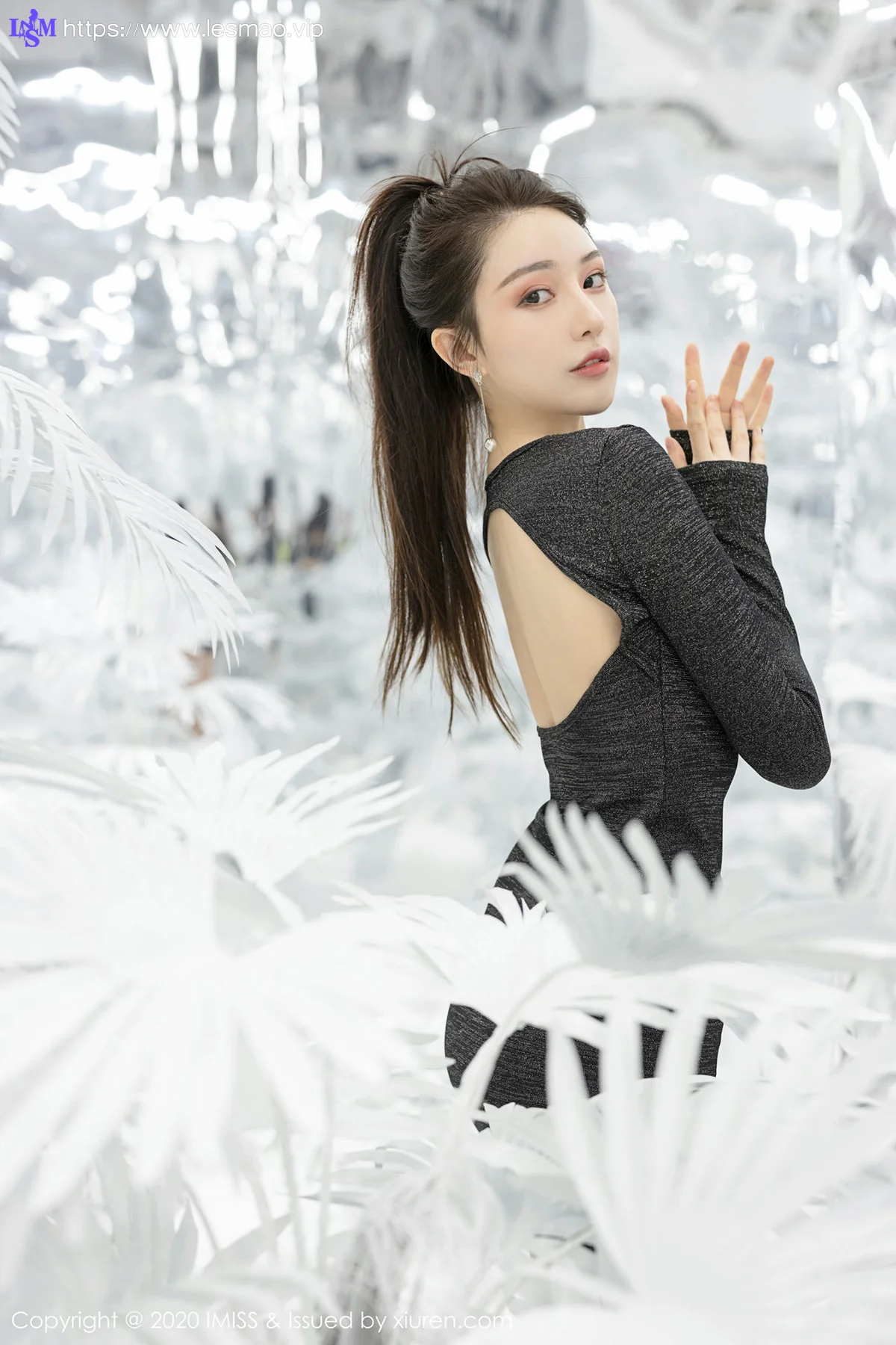 IMiss 爱蜜社 Vol.443 气质女神 Lynn刘奕宁 性感写真 - 12