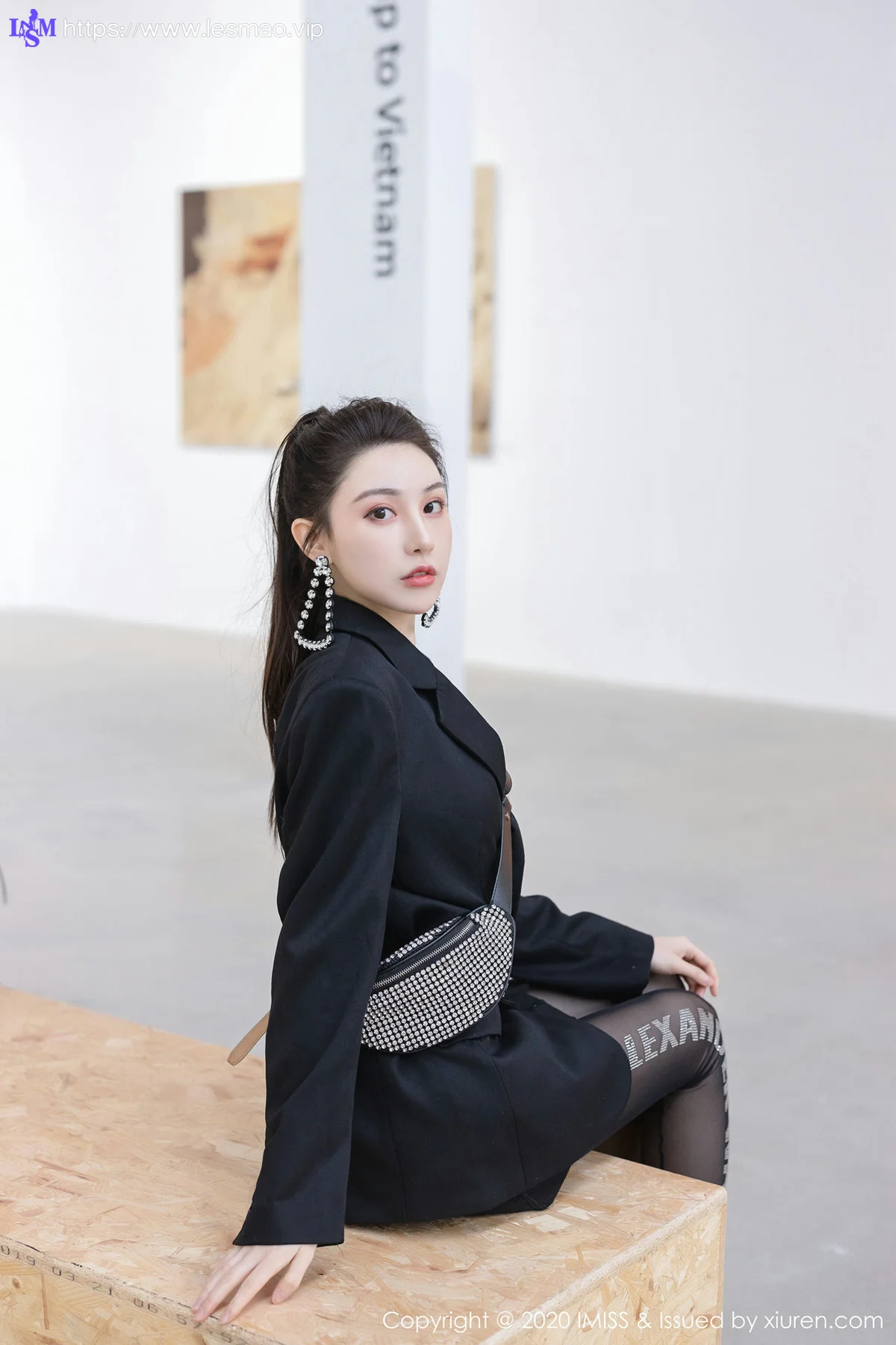 IMiss 爱蜜社 Vol.443 气质女神 Lynn刘奕宁 性感写真 - 34
