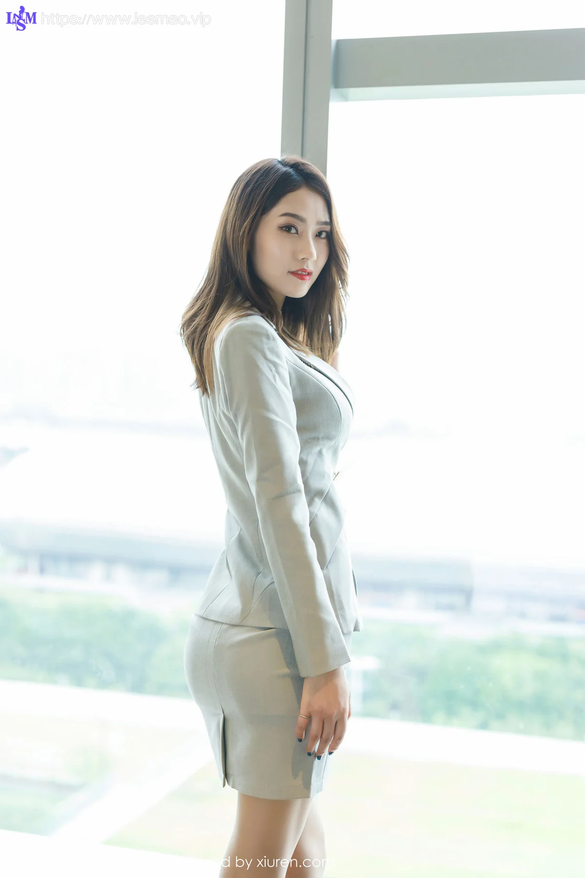IMiss 爱蜜社 Vol.466 制服美腿写真 方子萱 性感丝袜美腿... - 18