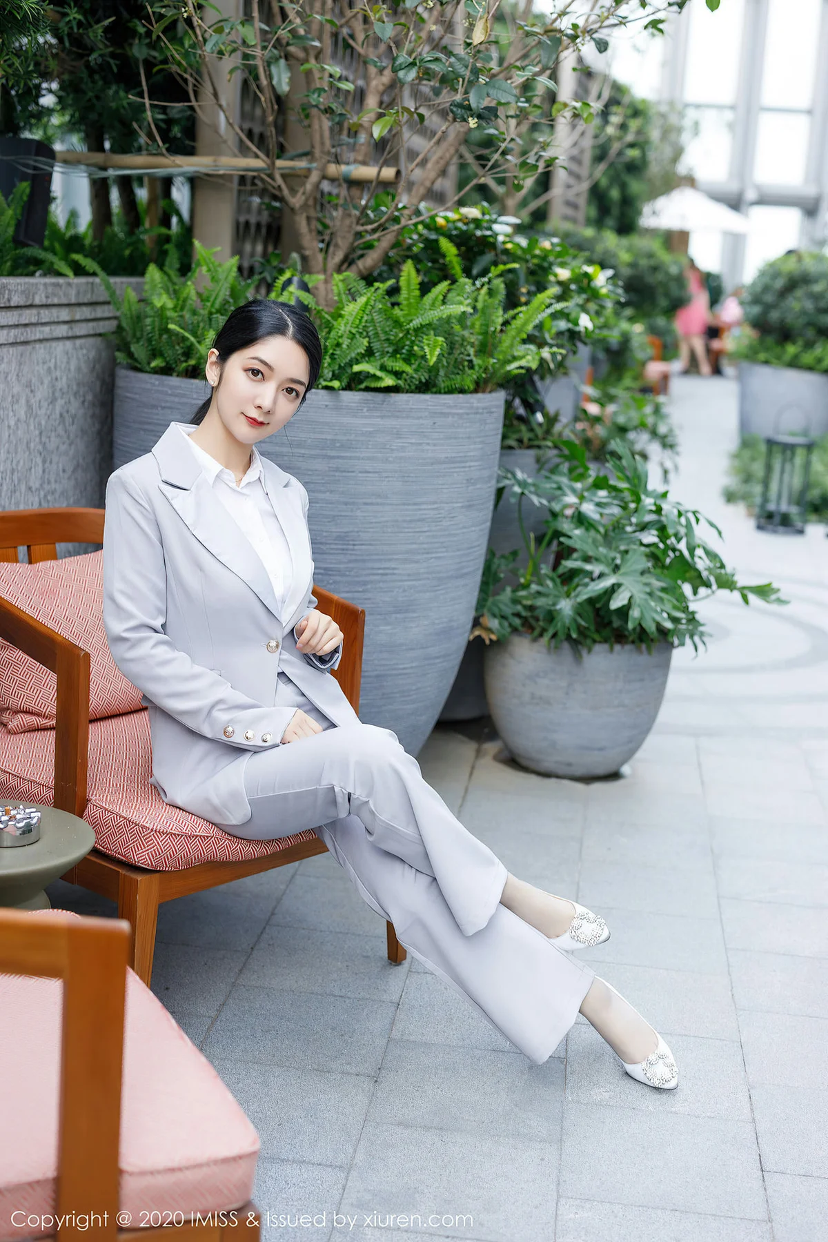 IMiss 爱蜜社 Vol.483 娇躯妩媚 小热巴 西装制服 - 49