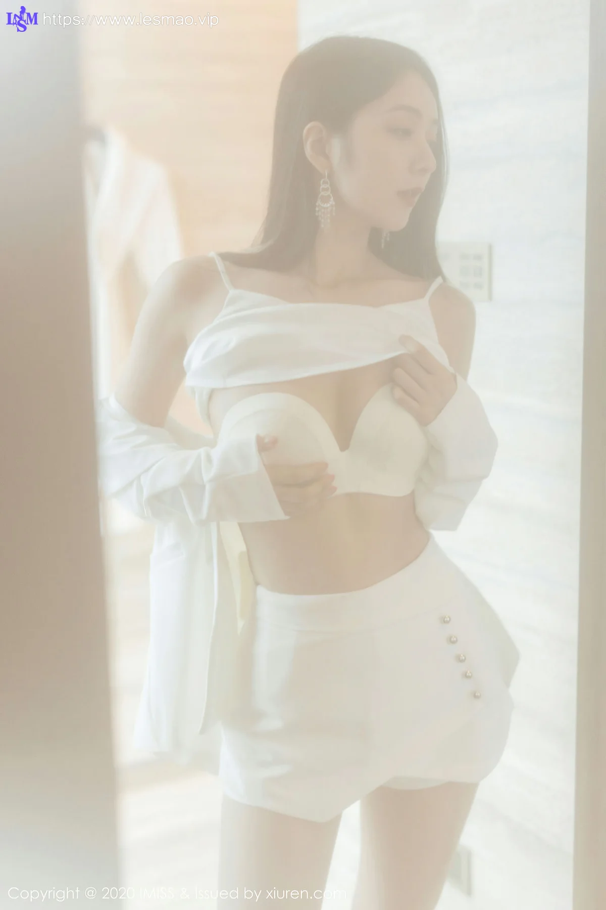 IMiss 爱蜜社 Vol.484 睡裙与朦胧丝袜 小热巴 - 32