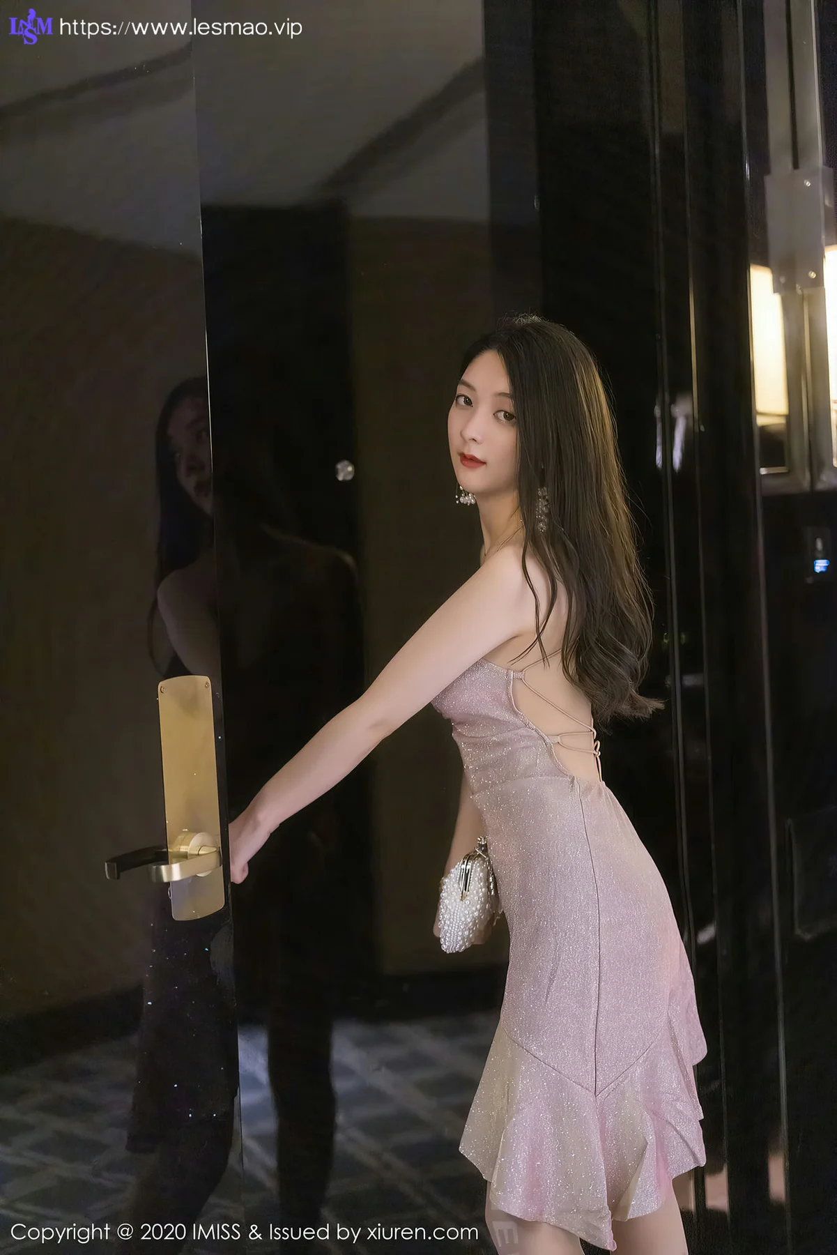 IMiss 爱蜜社 Vol.511 性感吊裙美腿 小热巴 - 11