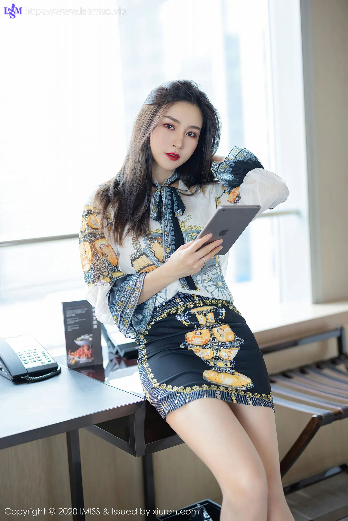 IMiss 爱蜜社 Vol.525 vanessa 丝袜美腿写真肤白如玉 - 11