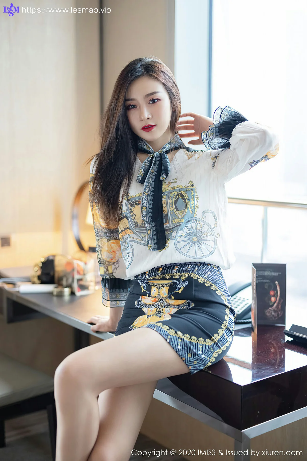 IMiss 爱蜜社 Vol.525 vanessa 丝袜美腿写真肤白如玉 - 17