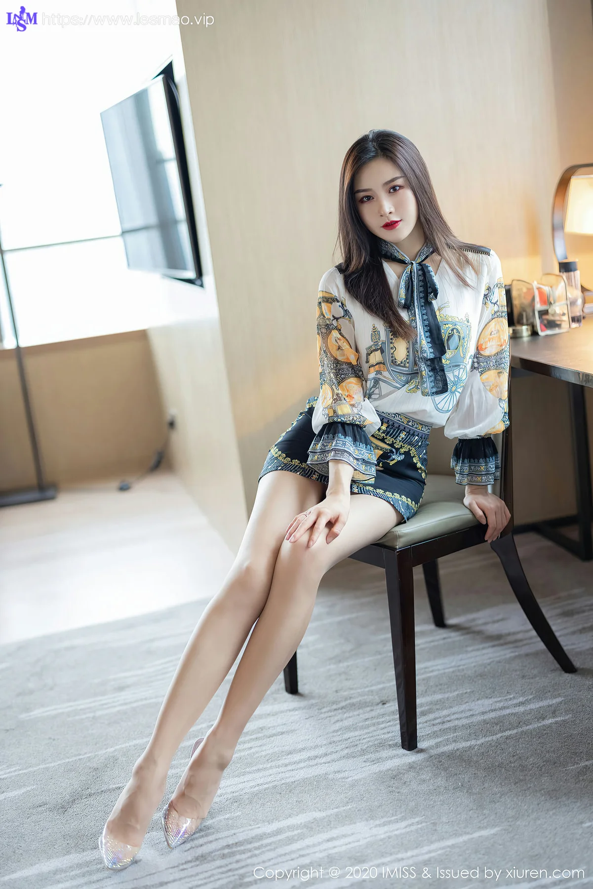 IMiss 爱蜜社 Vol.525 vanessa 丝袜美腿写真肤白如玉 - 18